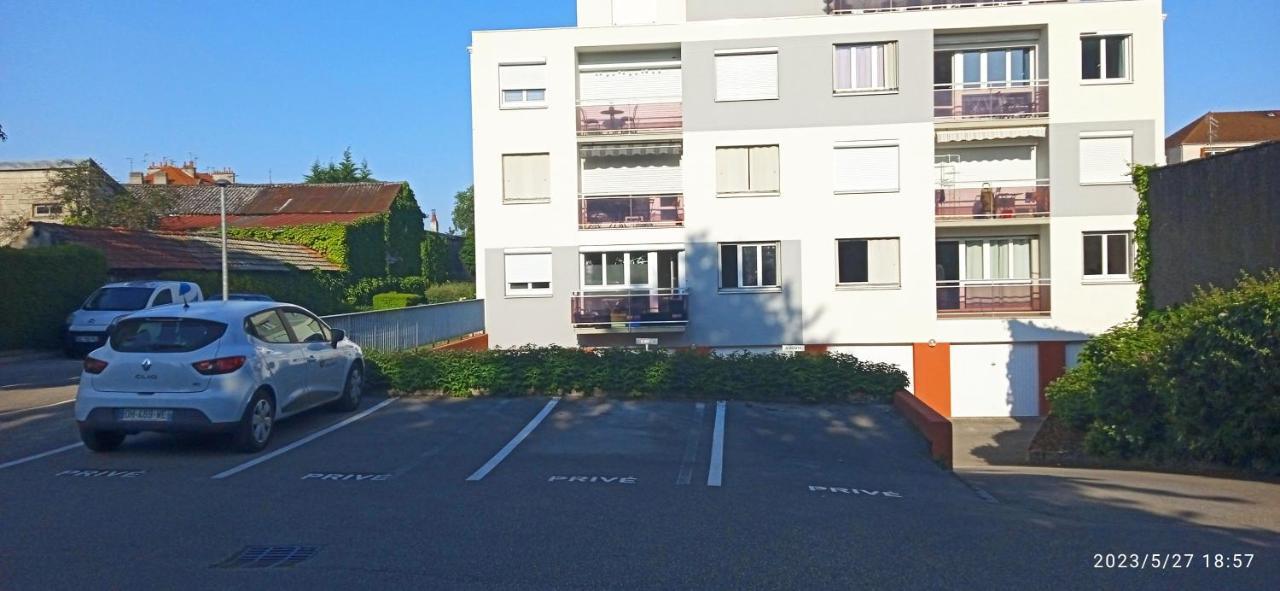Le Phenix A Internet Haut Debit & Parking Дижон Экстерьер фото
